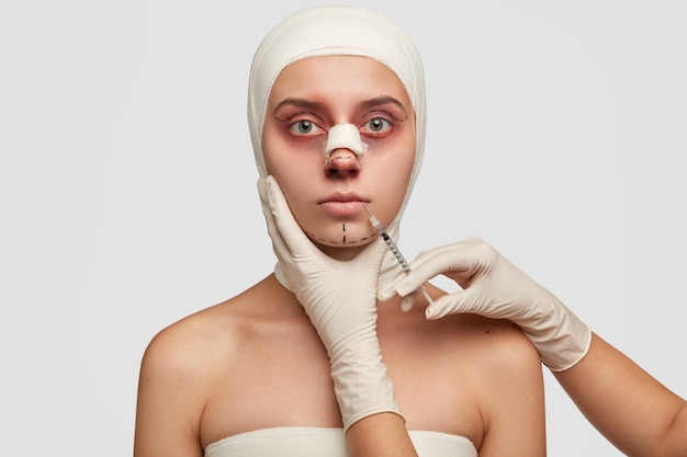 Navigating the Top 10 Pitfalls in the World of Plastic Surgery