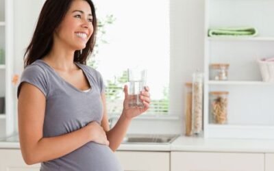 Mom’s Nutrition during Pregnancy Matters More than Her Weight Mom's Healthy Eating during Pregnancy Matters More than Her Size