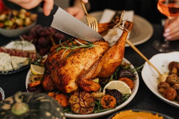 6 Common Food Safety Mishaps to Steer Clear of This Holiday Season