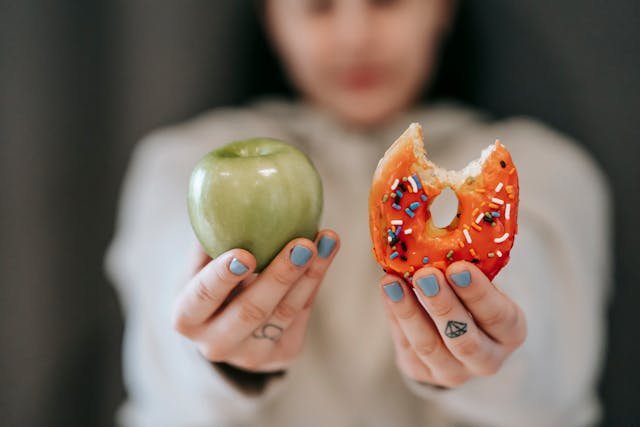 The Hidden Influences on Our Food Choices: Understanding the Forces Behind Our Cravings